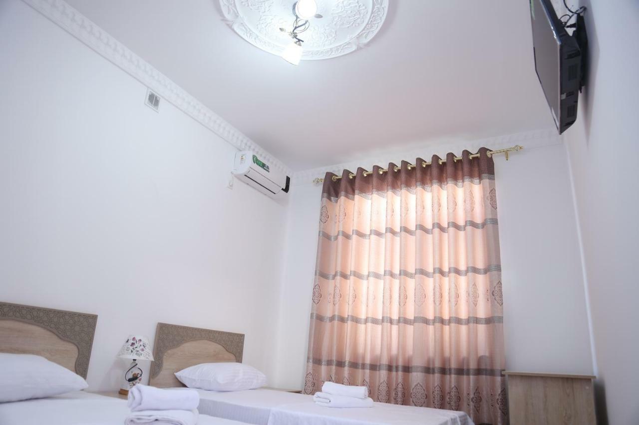 Anis-Pari Hotel Boukhara Extérieur photo