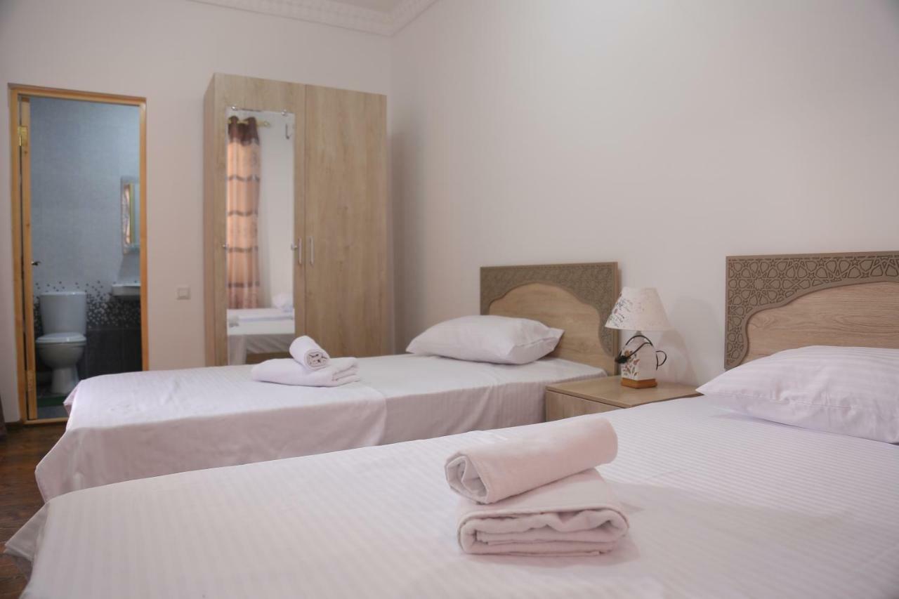 Anis-Pari Hotel Boukhara Extérieur photo
