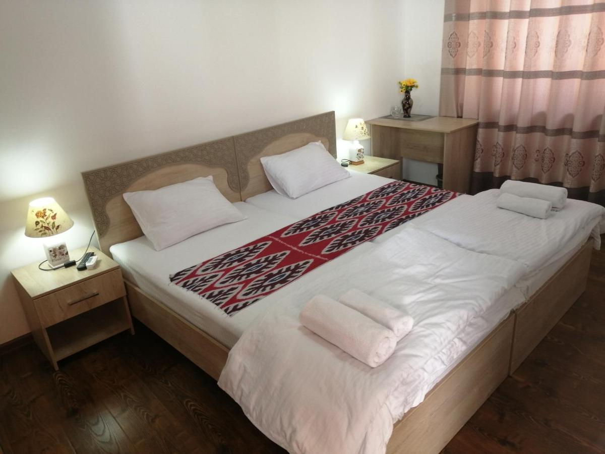 Anis-Pari Hotel Boukhara Extérieur photo