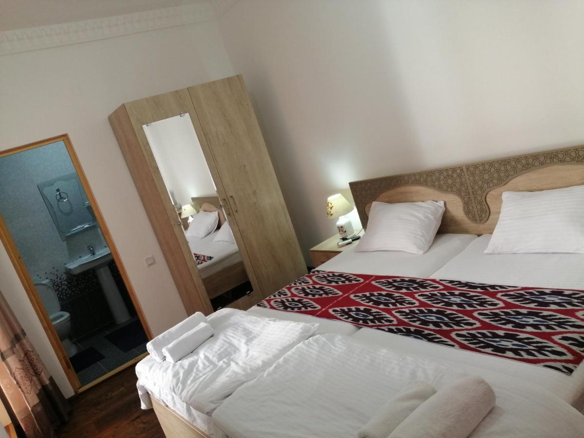 Anis-Pari Hotel Boukhara Extérieur photo