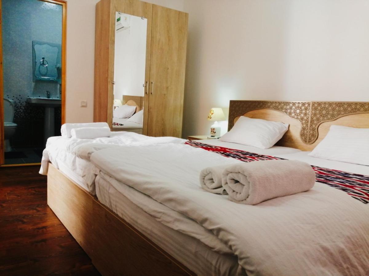Anis-Pari Hotel Boukhara Chambre photo